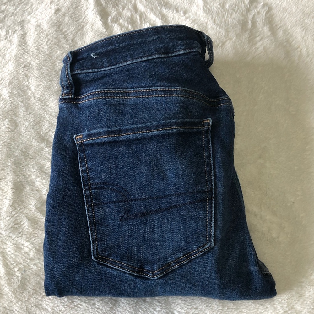 American Eagle high rise jeggings
Size 6 regular 
Next level stretch